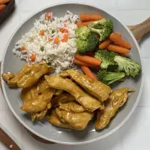 Pollo en Salsa de Ajo